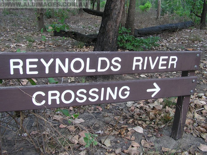 678x501 pixels (264K)